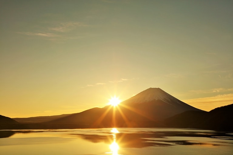 japan-in-photos-hinode-the-first-sunrise-of-the-year-japan-up-close