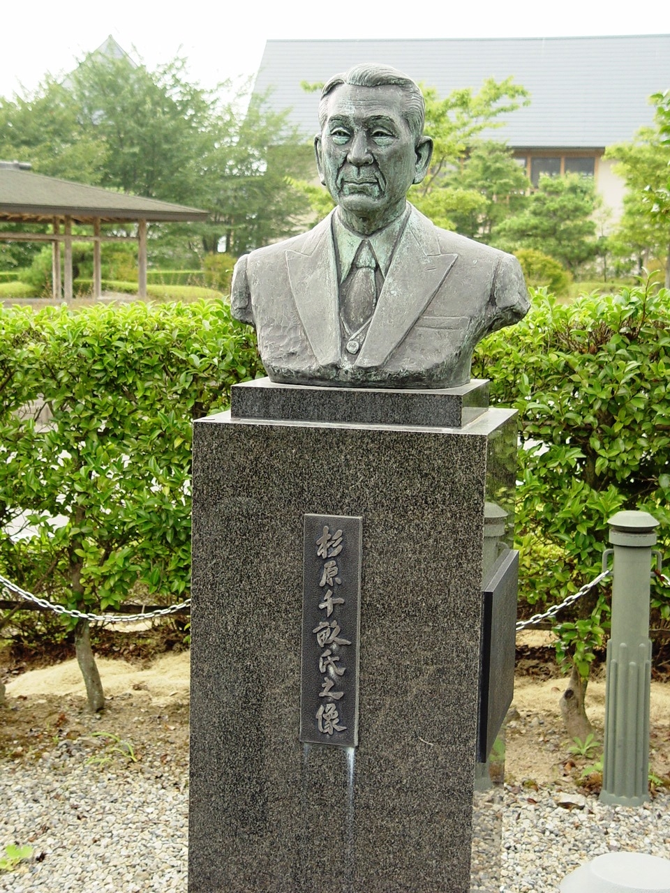 A bronze statue of Chiune Sugiura