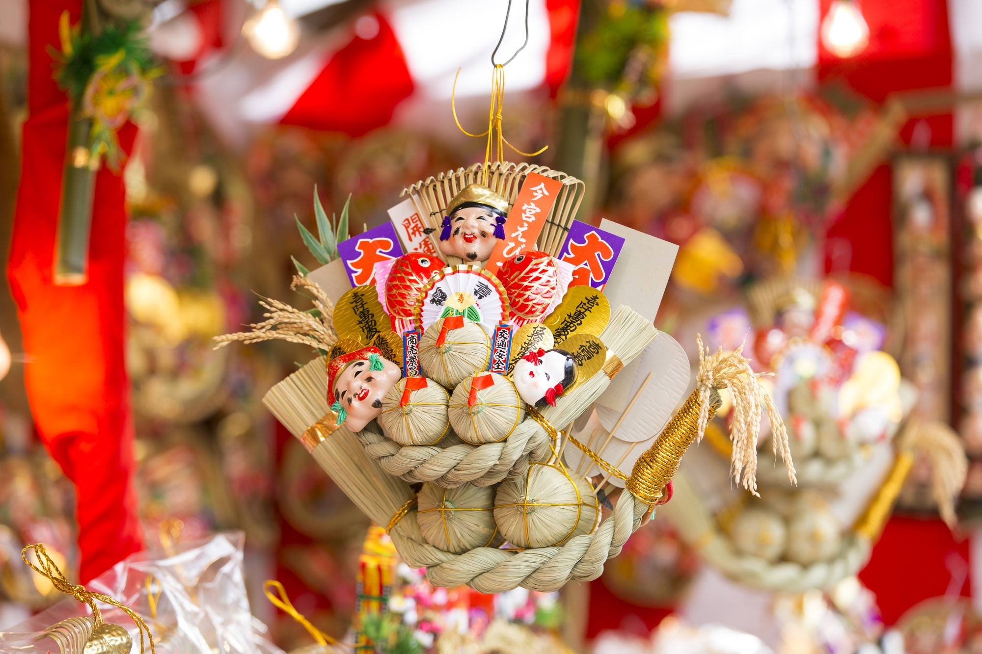 Toka Ebisu decorations made with woven rope 