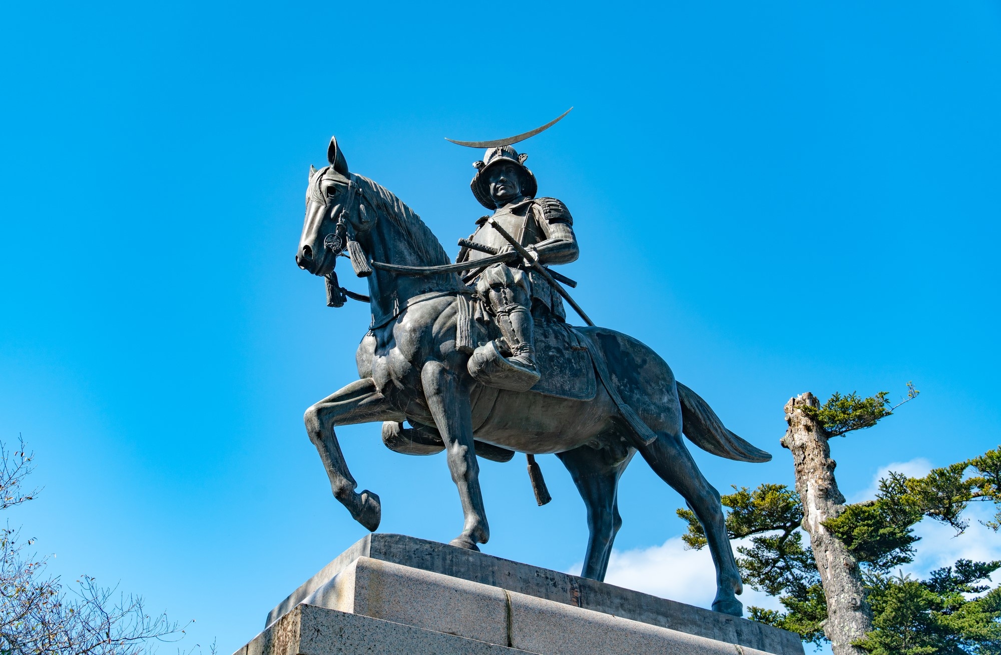 Bronze statue of Date Masamune, a warrior in the Sengoku era