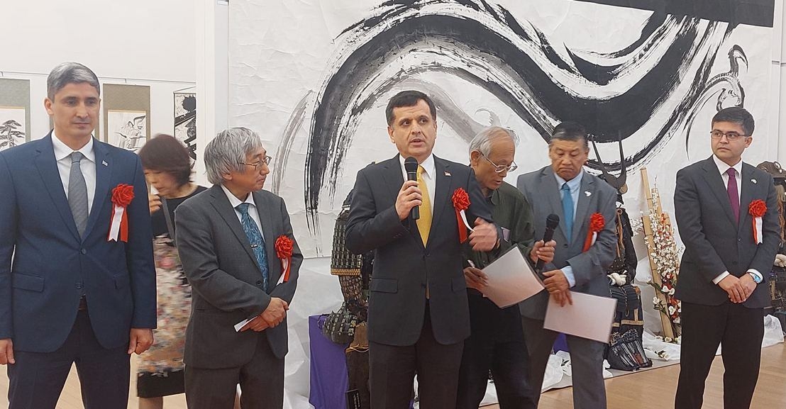 Participation of the ex-Ambassador of Tajikistan to Japan, Mr Mirzosharif Jalolov, in the 21st Exhibition "Art Without Borders".